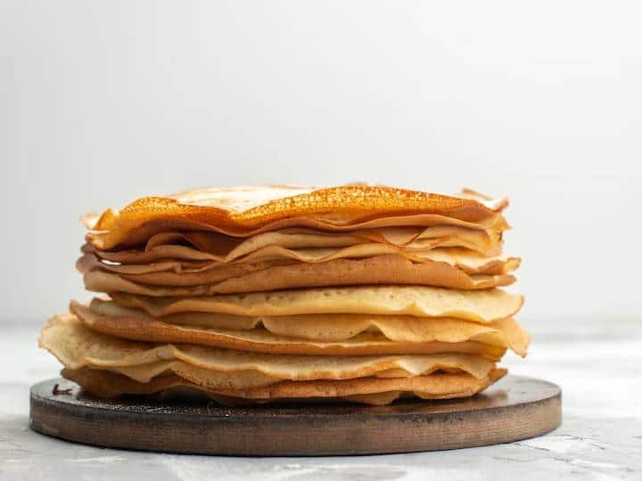 Pancakes Recipe: ब्रेकफास्ट में बनाएं इंडियन स्टाइल में पैनकेक, एक बार चखेंगे तो बार-बार खाने का करेंगे मन